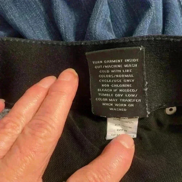 Torrid Premium Bombshell Skinny Jeans. Stretchy Gap proof elastic waistband 12R - Picture 7 of 7